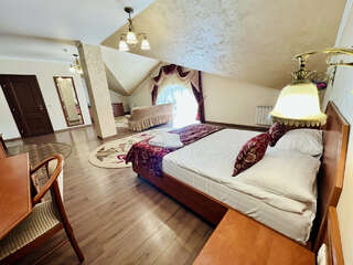 Гостиница Мон Плезир Химки Семейный номер-9